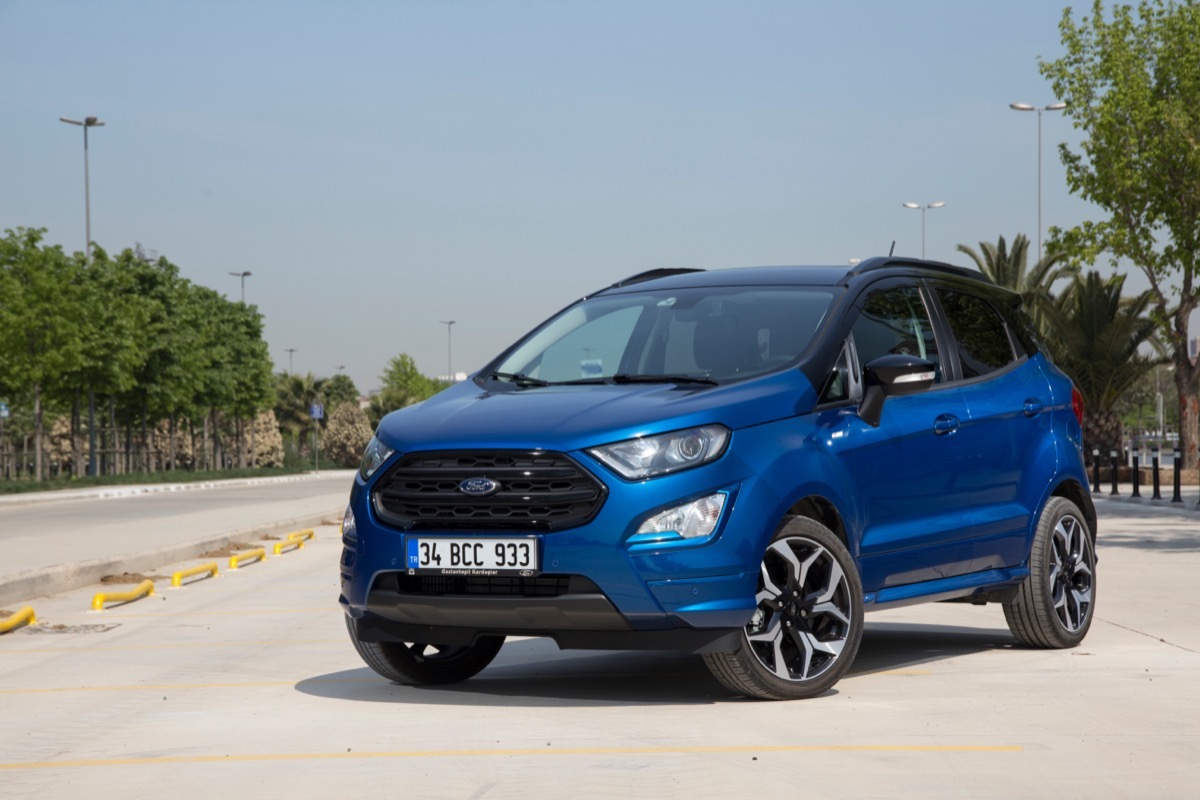 a blue Ford EcoSport