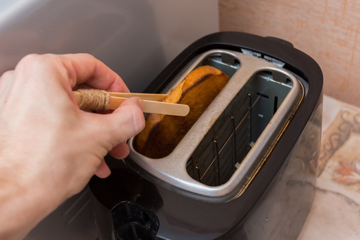 DIY Popsicle Tongs for Toast Reuse Disposable Items