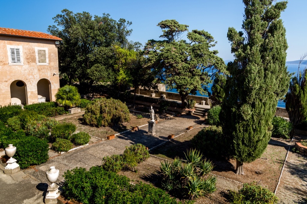 italy, sculpture garden, Stefano Giannoni, Brunello Cucinelli