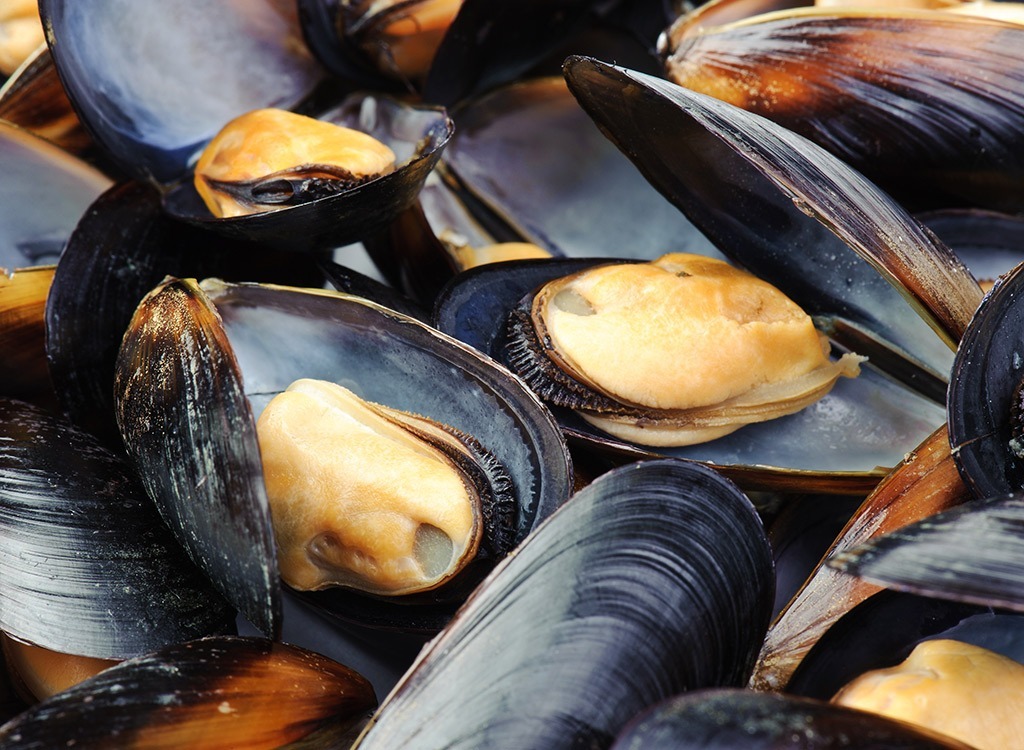 anti-depression foods - mussels