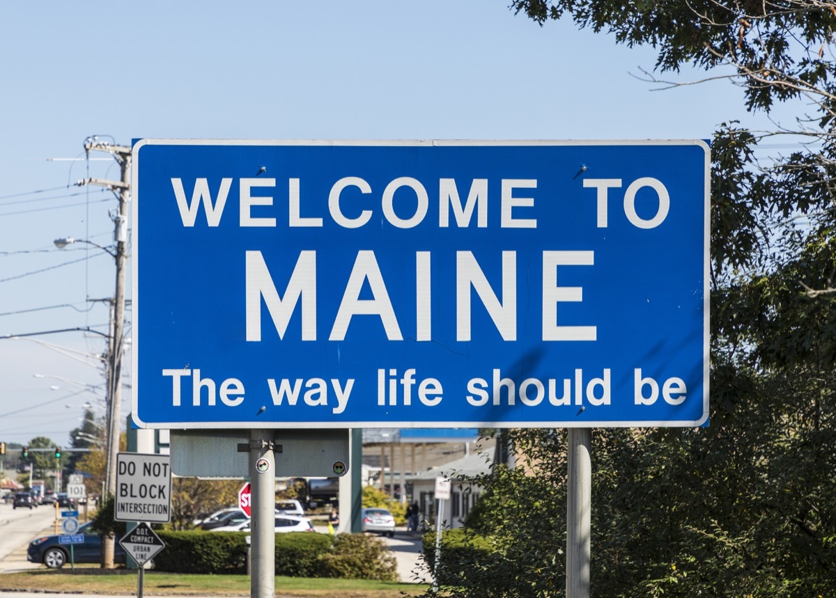 maine state welcome sign, iconic state photos