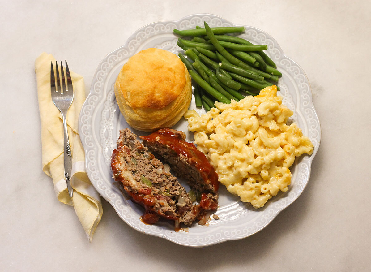 Plate of Cracker Barrel copycat foods.