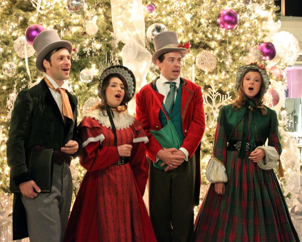 christmas carolers are a bad xmas tradition