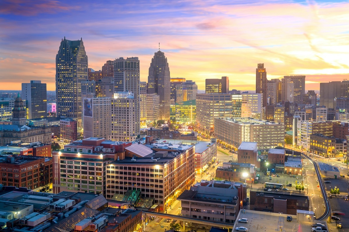 city skyline of buildings in downtown Detroit, Michigan at twilight