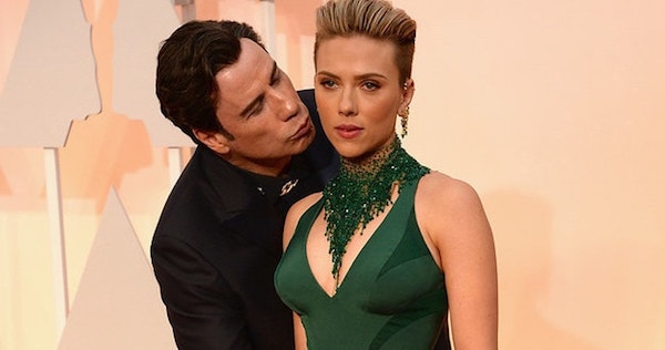 Most_Awkward_Celebrity_Kisses_1