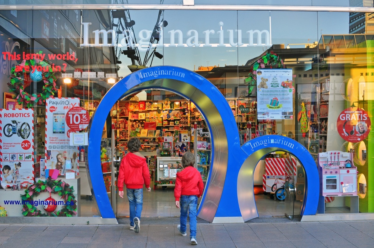 Imaginarium store