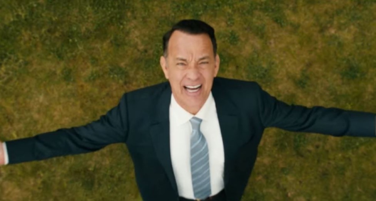 tom hanks in a hologram for the king