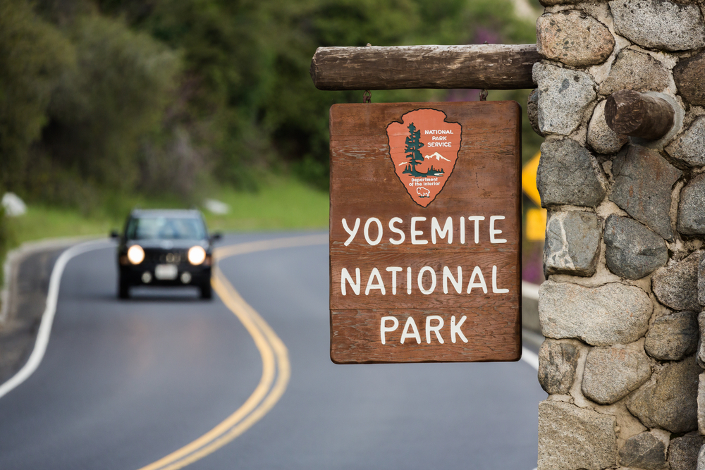 A road sign for Yosemite National Park