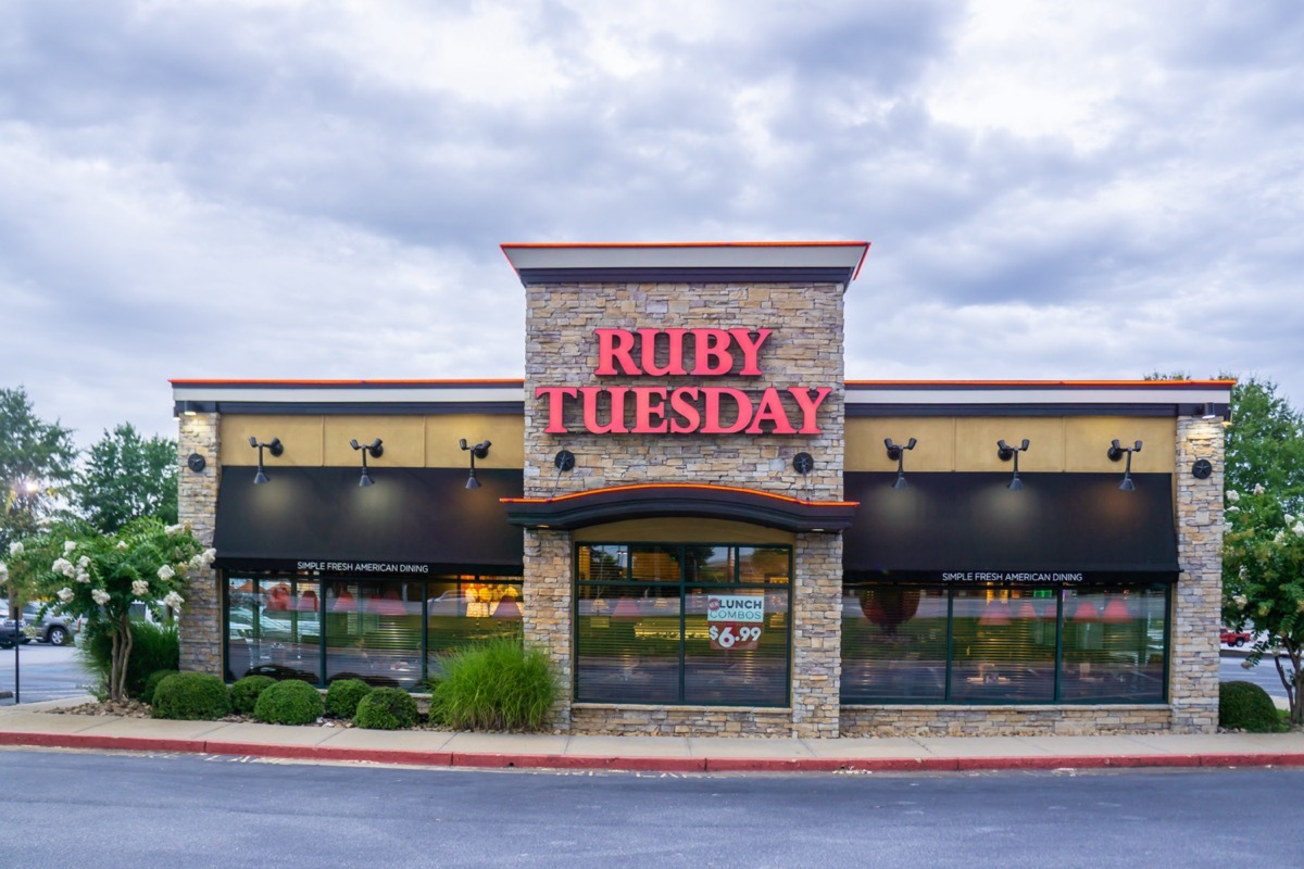 the exterior of a Ruby Tuesday restaurant in Loganville, Georgia