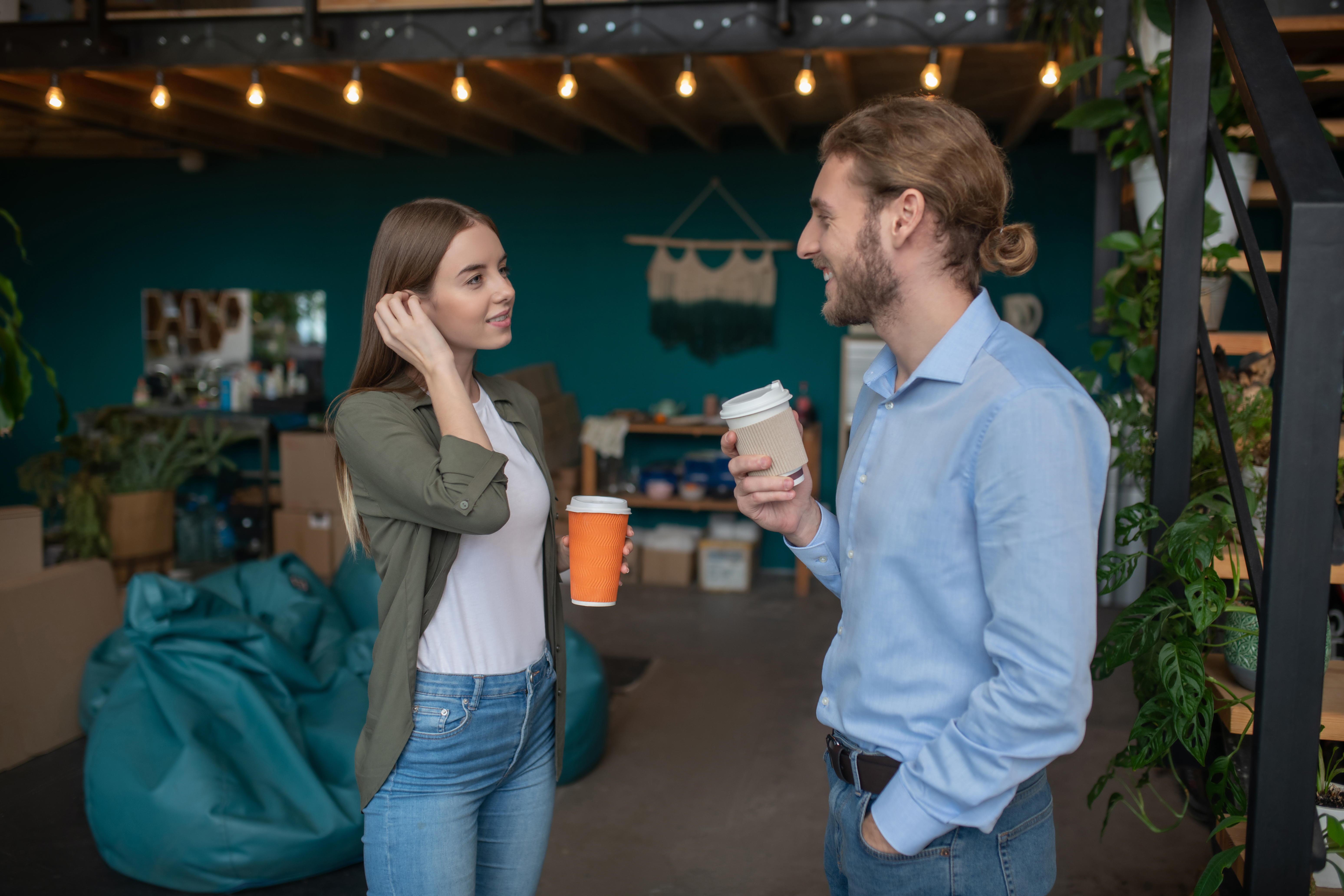 man and woman getting to know each other over coffee