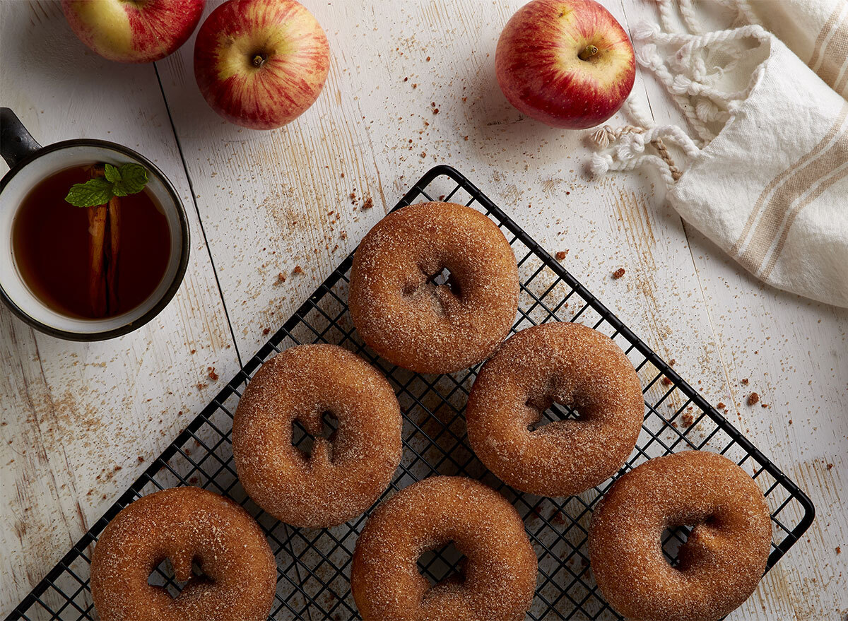 apple cider donuts on cooling rack