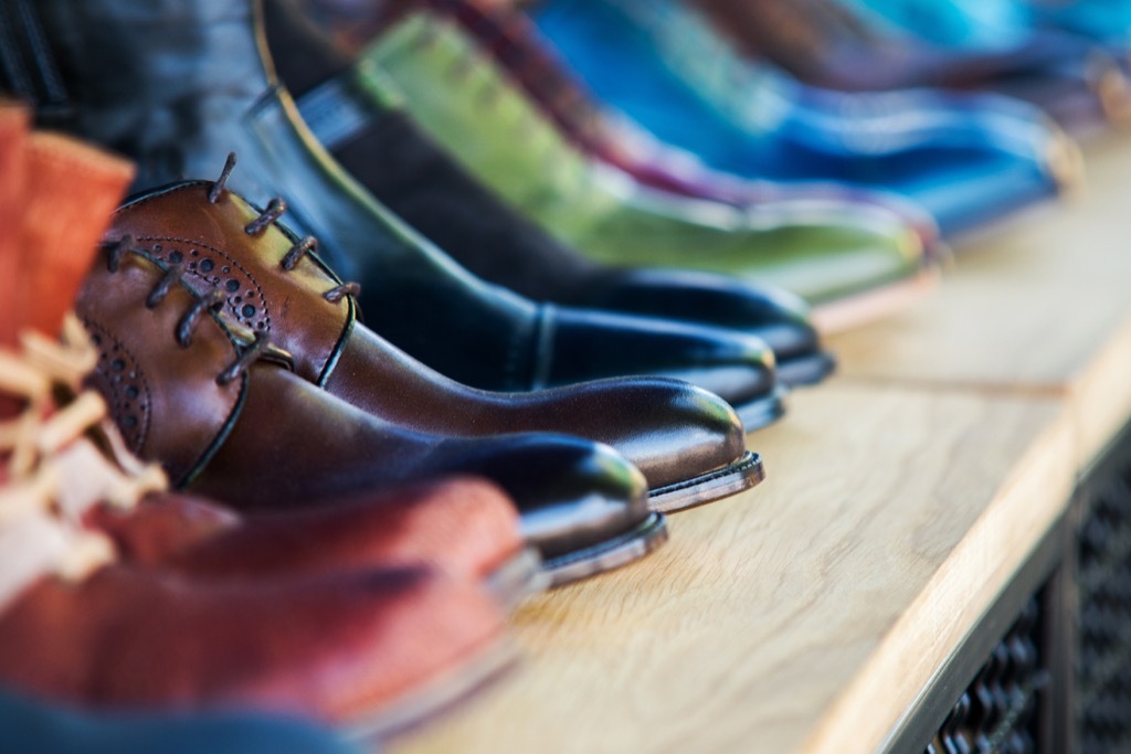 men's shoes dorm room