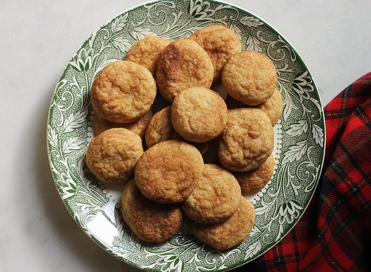 plate of snickerdoodle cookies