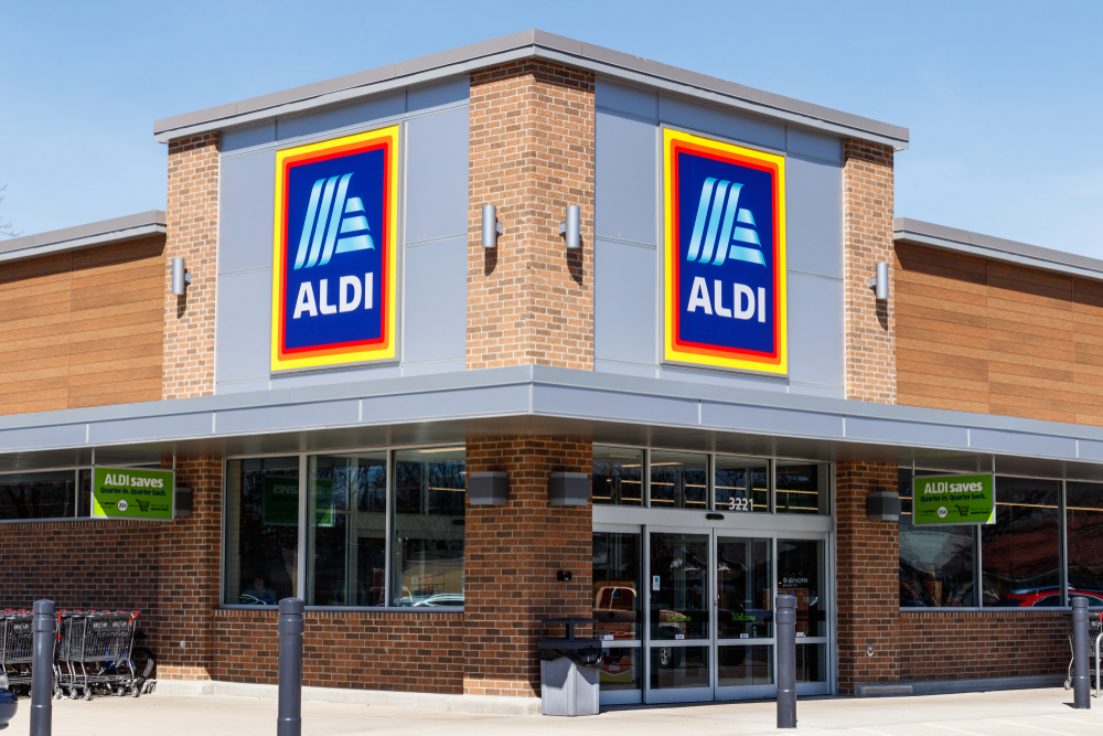 The storefront of an Aldi grocery store