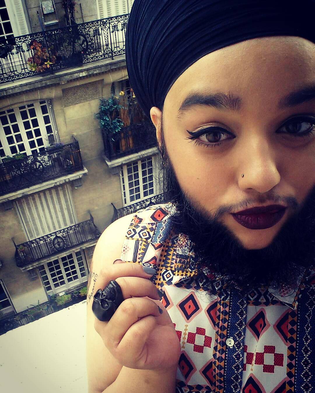 imperfectly_perfect_harnaam_kaur_has_changed_the_definition_of_beauty_10