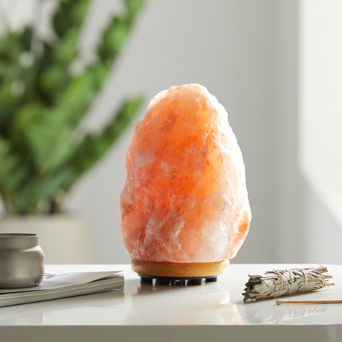 himalayan salt lamp