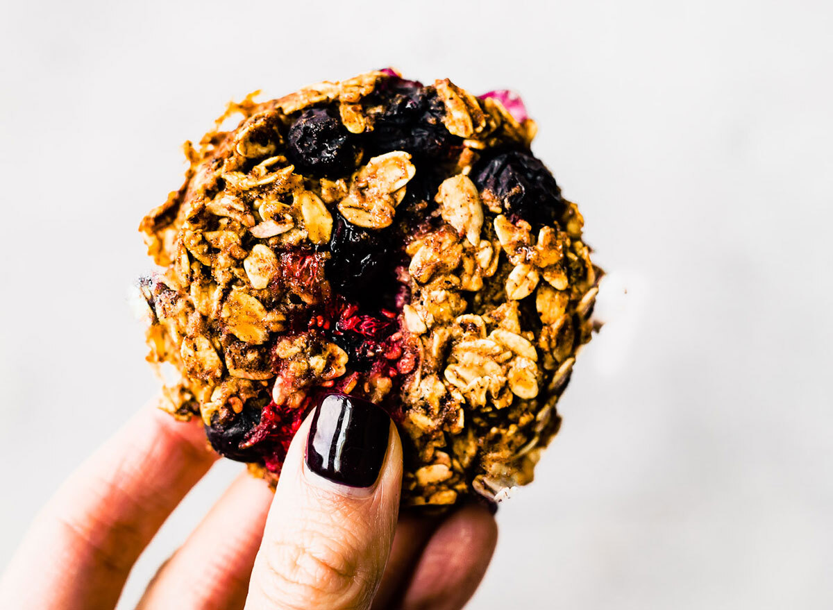 berry oatmeal cookies