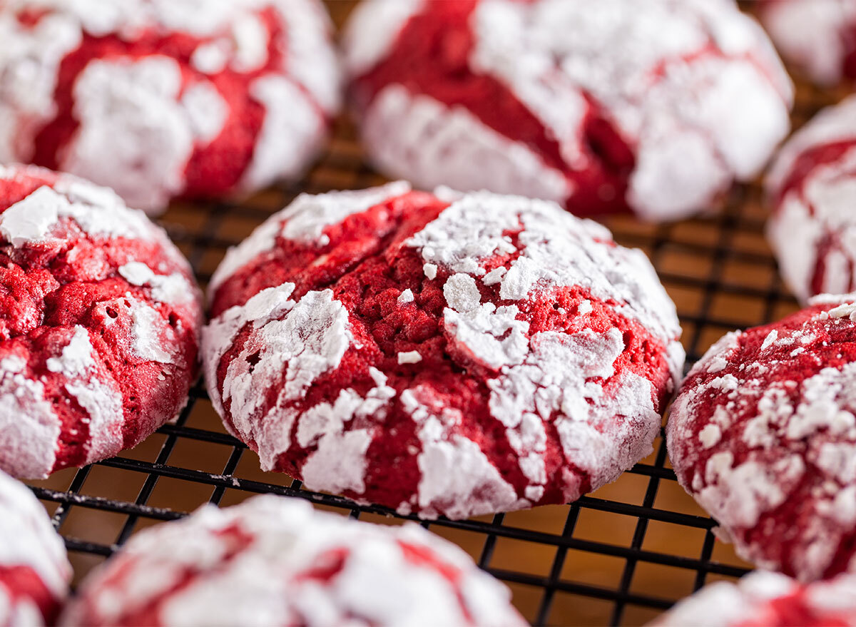 red velvet crinkle cookies