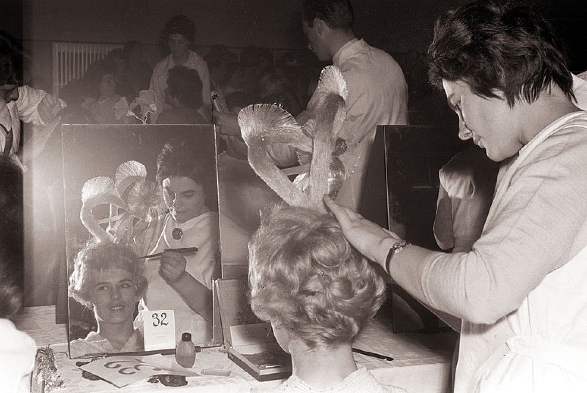 1960s hair style, hairspray, 1960s photos