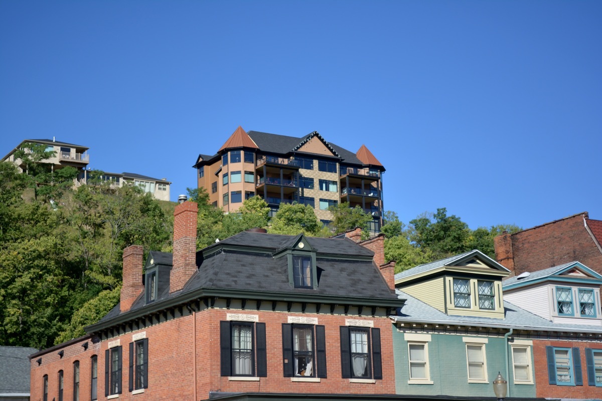 victorian buildings in downtown dubuque iowa