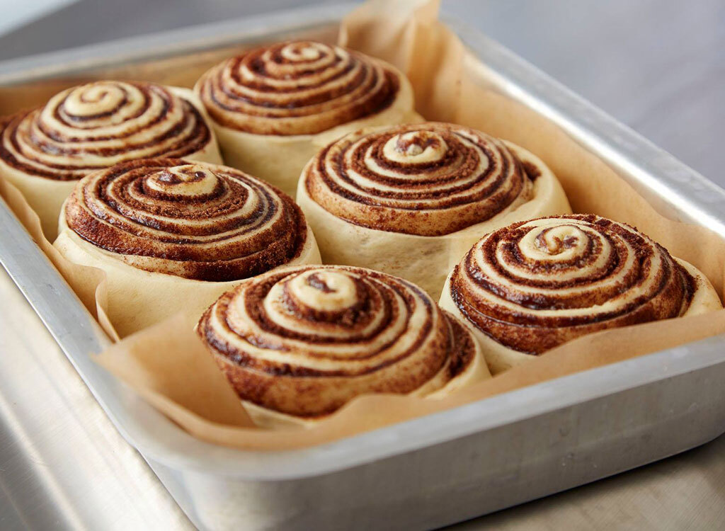 Cinnabon baking tray