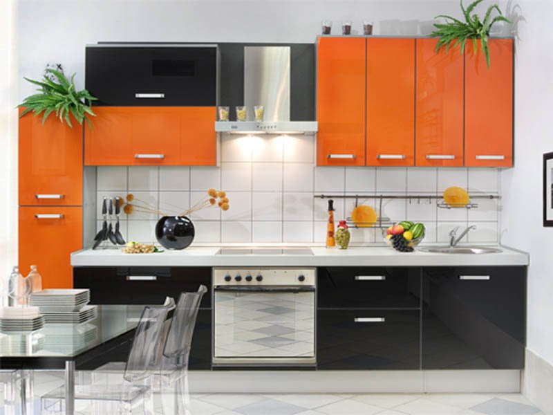 Bright colors in kitchen design