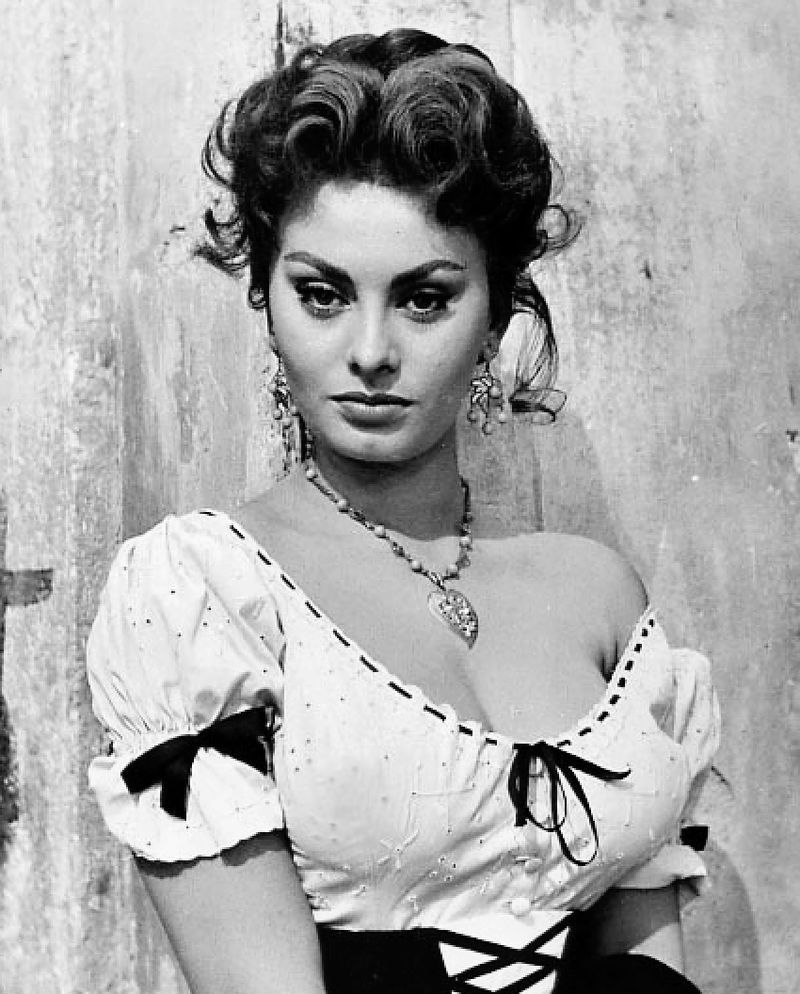 Sofia Loren | Le attrici italiane più famose del XX secolo | Her Beauty