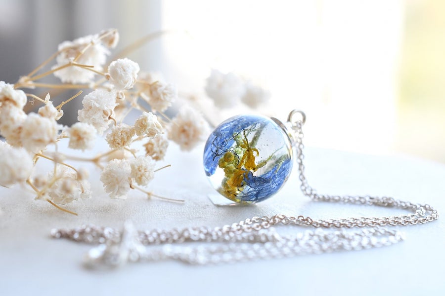 #5  | Mesmerizing Jewelry That Preserves The Beauty of Nature | HerBeauty