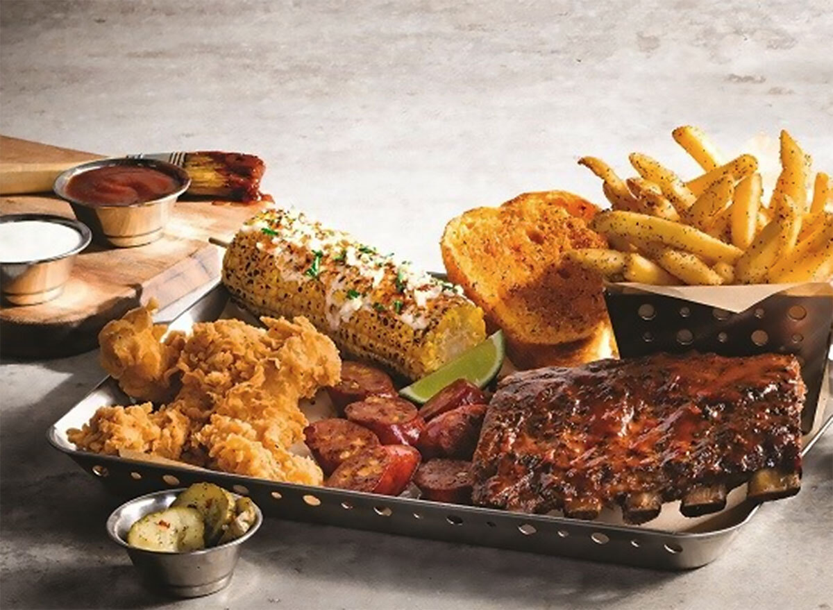 chilis ultimate smokehouse combo