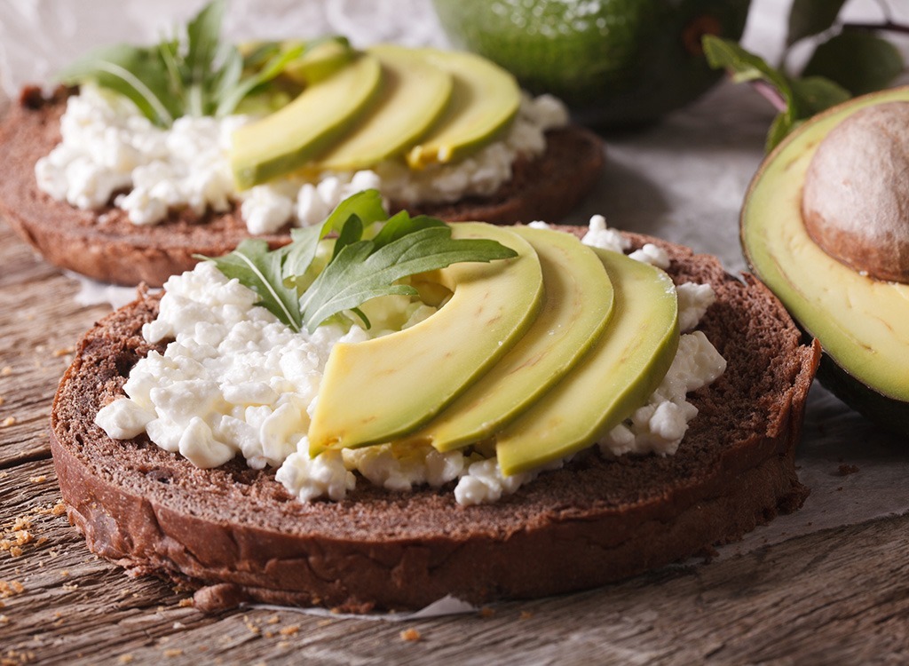 avocado toast with cottage cheese