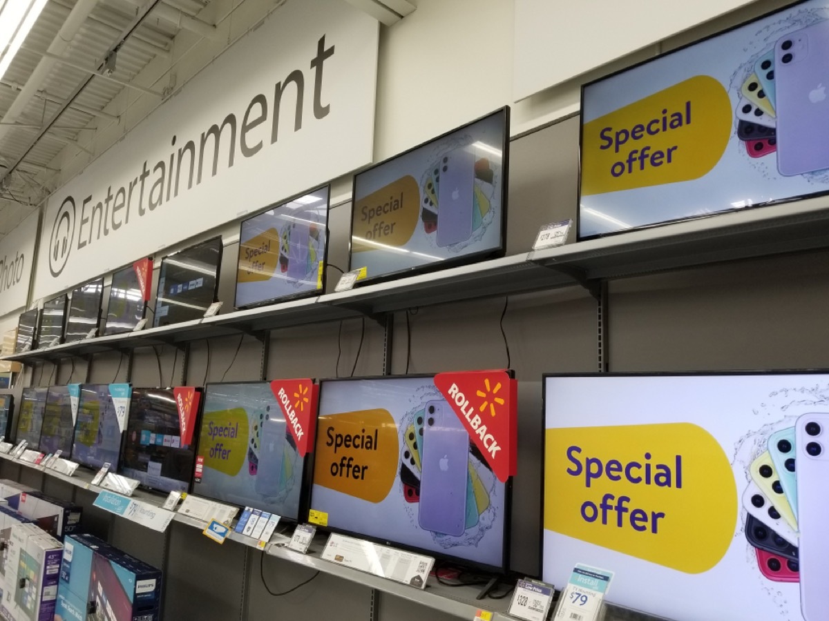 tv sets at walmart with screens that say special offer