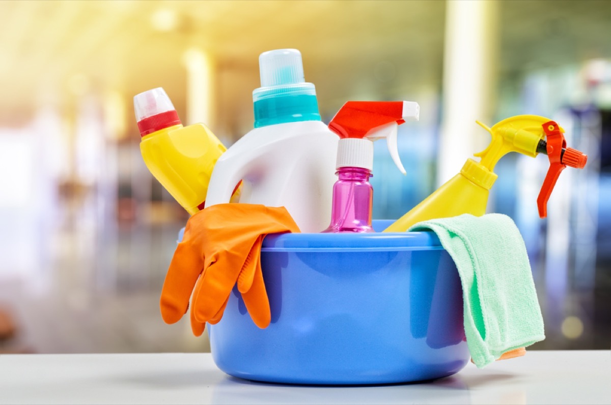 cleaning supplies, cleaning mistakes