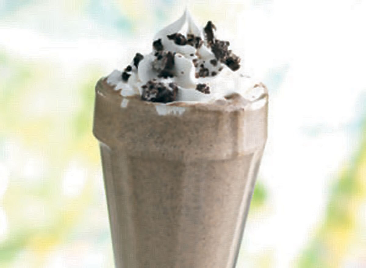 red robin classic sized oreo cookie magic milkshake