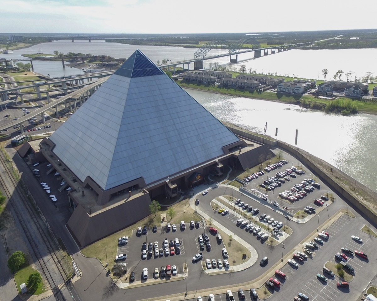 memphis pyramid, tennessee, iconic state photos