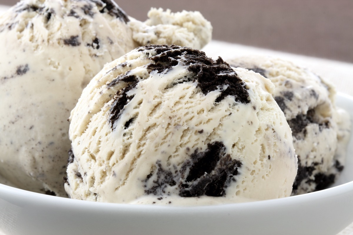 cookies and cream ice cream in white bowl