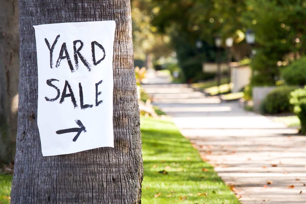 yard sale sign outside, getting rid of junk