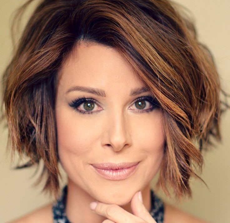 Blond and copper-brown stacked bob | Short Hairstyles For Women Over 50 | Her Beauty