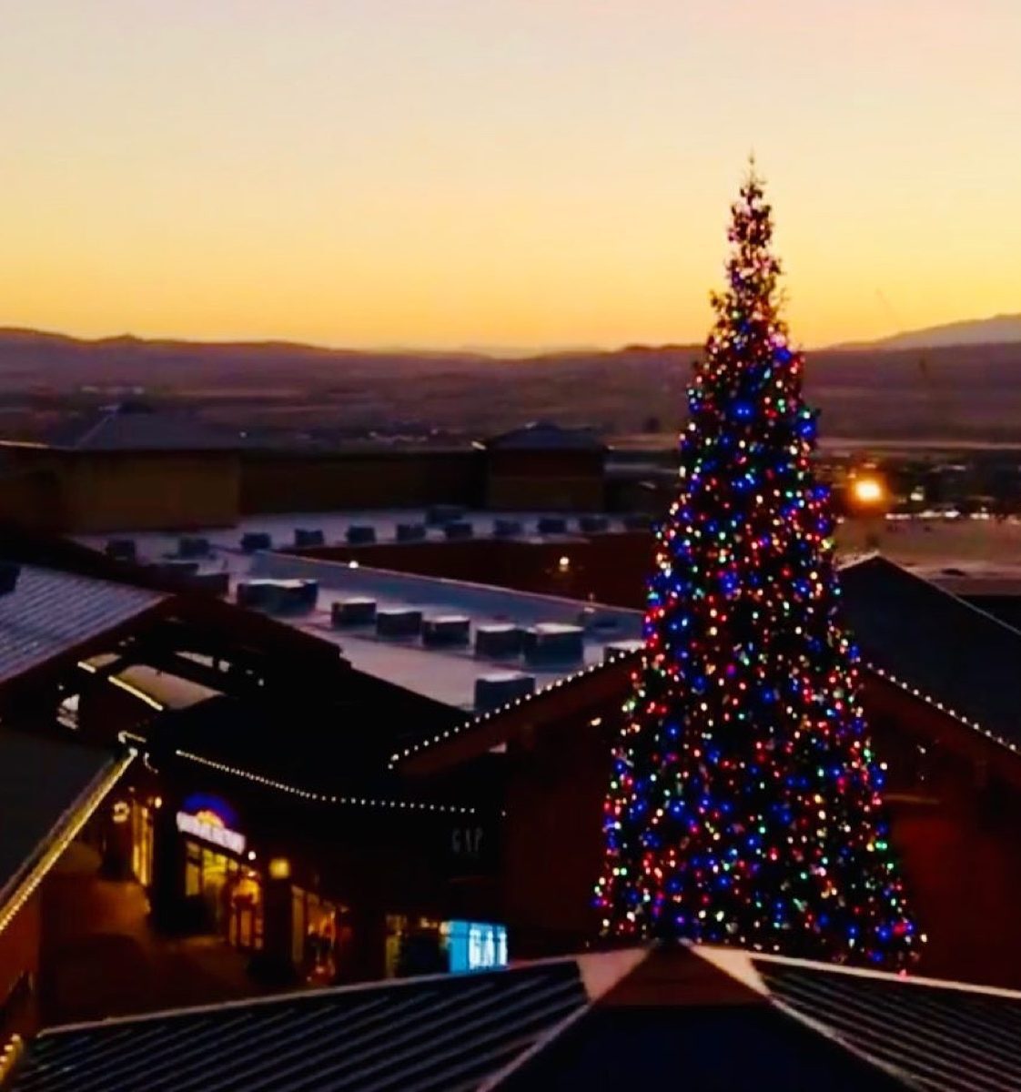 Lehi Utah State Christmas Tree