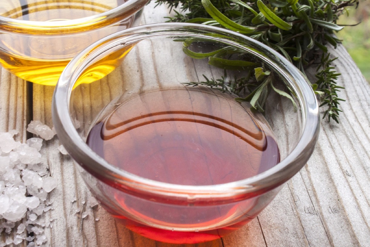 red wine vinegar, diy hacks